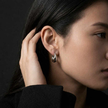 huggie hoops everyday earrings women earrings fashion jewelry trendy earrings classic hoops sleek earrings simple hoops gold tone earrings elegant earrings lightweight hoops small hoops medium hoops ear jewelry stylish hoops contemporary earrings
