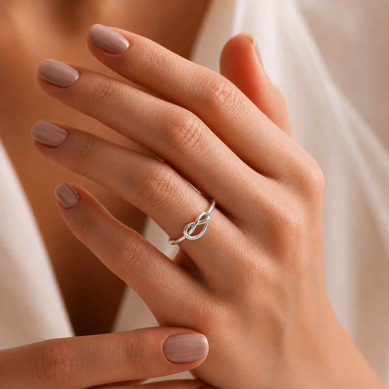 infinity knot jewelry love symbol ring endless loop ring knot band elegant band thin band everyday jewelry stacking band minimalist jewelry