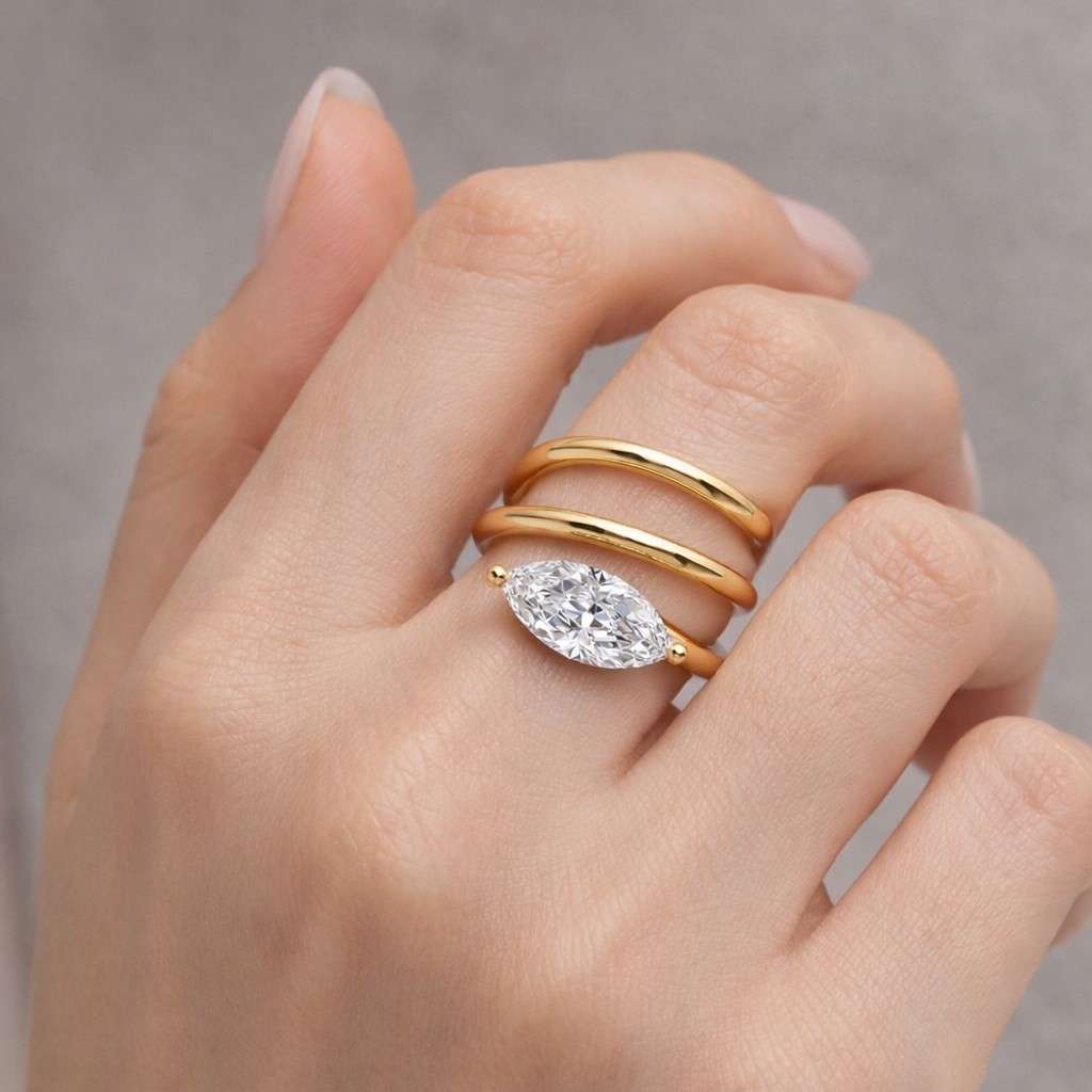 modern jewelry unique jewelry fine ring luxury jewelry elegant jewelry minimal ring spiral band trendy jewelry
