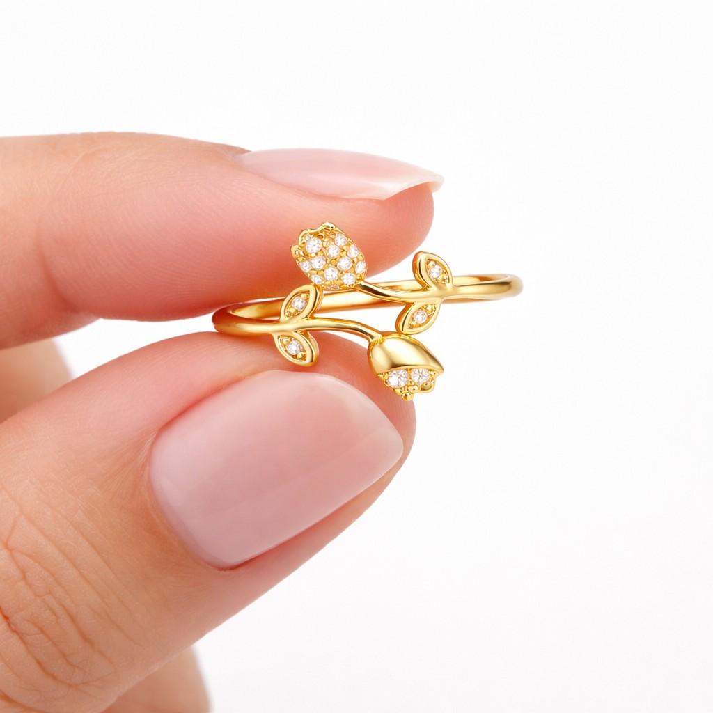 natural diamond ring simulated diamond ring diamond jewelry moissanite jewelry lab diamond jewelry cubic zirconia jewelry gemstone band ring crystal band ring pavé ring accent stone ring sparkling jewelry brilliant jewelry clear crystal ring white crystal ring stone flower ring