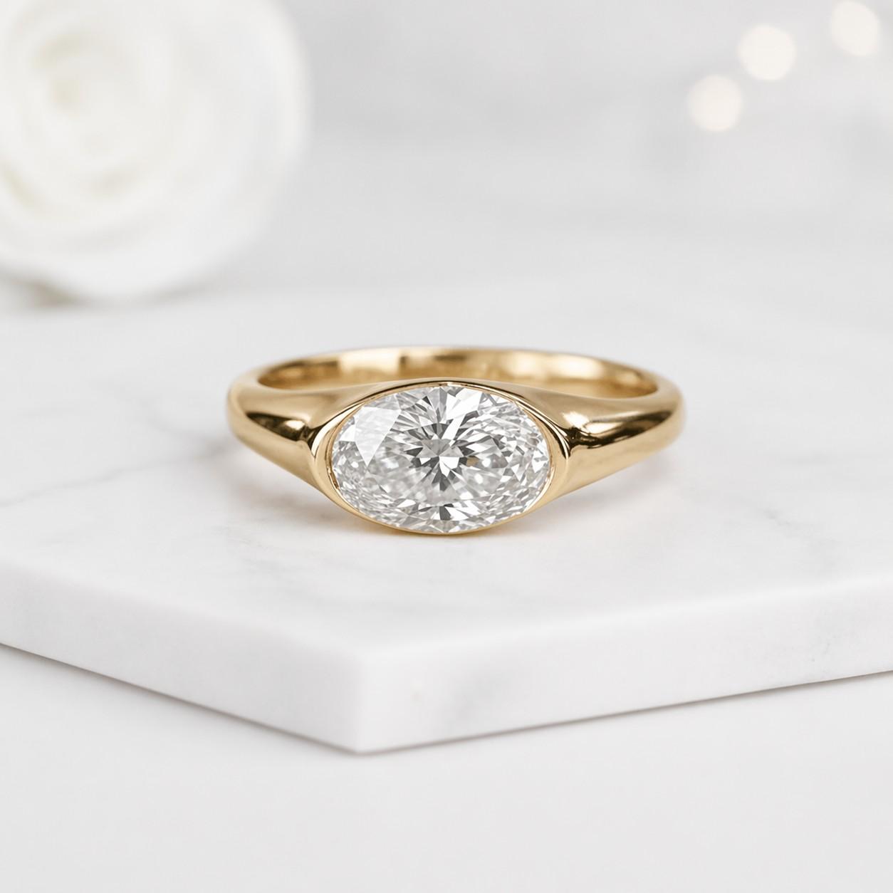 oval ring gold ring bezel ring solitaire ring oval diamond signet ring chunky ring tapered band sleek ring polished ring statement ring women ring fine jewelry luxury ring