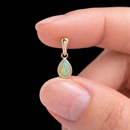 pear cut pendant teardrop cut pendant round pendant oval pendant marquise pendant cushion pendant princess pendant emerald cut pendant
