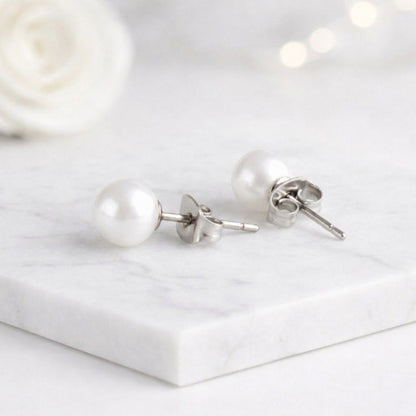 pearl accessory gift for her pearl fashion jewelry lover gift daily wear earrings chic pearl earrings office earrings feminine earrings white jewelry soft pearl earrings clean style earrings