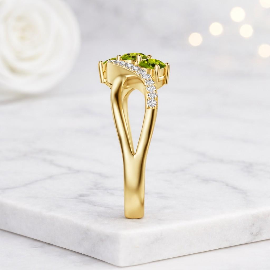 peridot ring natural peridot ring genuine peridot ring green gemstone jewelry peridot jewelry august birthstone jewelry birthstone ring green crystal ring faceted peridot ring vivid green stone peridot engagement ring peridot promise ring peridot gift ring peridot wedding ring gemstone fashion ring colorful gemstone ring green jewelry ring