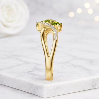 peridot ring natural peridot ring genuine peridot ring green gemstone jewelry peridot jewelry august birthstone jewelry birthstone ring green crystal ring faceted peridot ring vivid green stone peridot engagement ring peridot promise ring peridot gift ring peridot wedding ring gemstone fashion ring colorful gemstone ring green jewelry ring