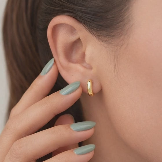 Tiny Hoop Earring Gold Huggie Hoop Earring
