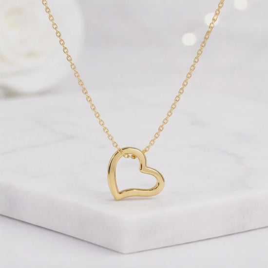 Dainty Diamond Necklace
