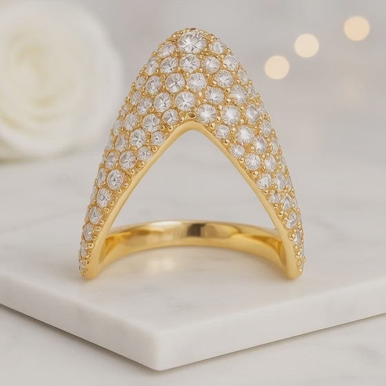 Boomerang Vanki Round Cut Lab Grown Diamond Wedding Band