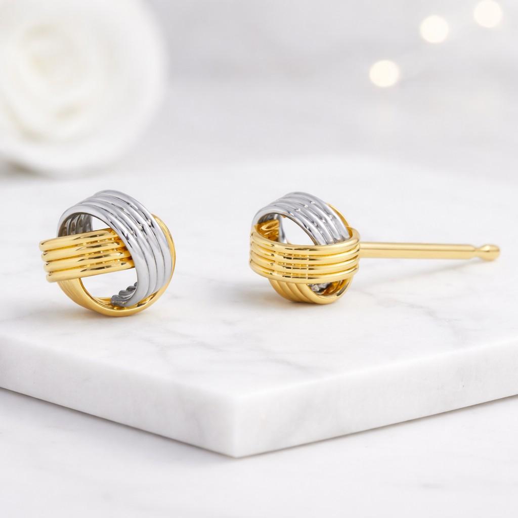 round earrings oval earrings marquise earrings pear earrings cushion earrings princess cut earrings emerald cut earrings
