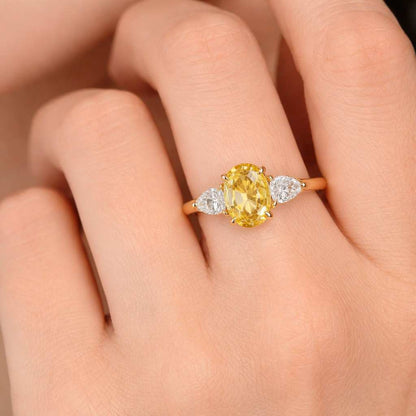 round ring oval ring marquise ring pear ring cushion ring princess ring emerald cut ring radiant ring asscher ring