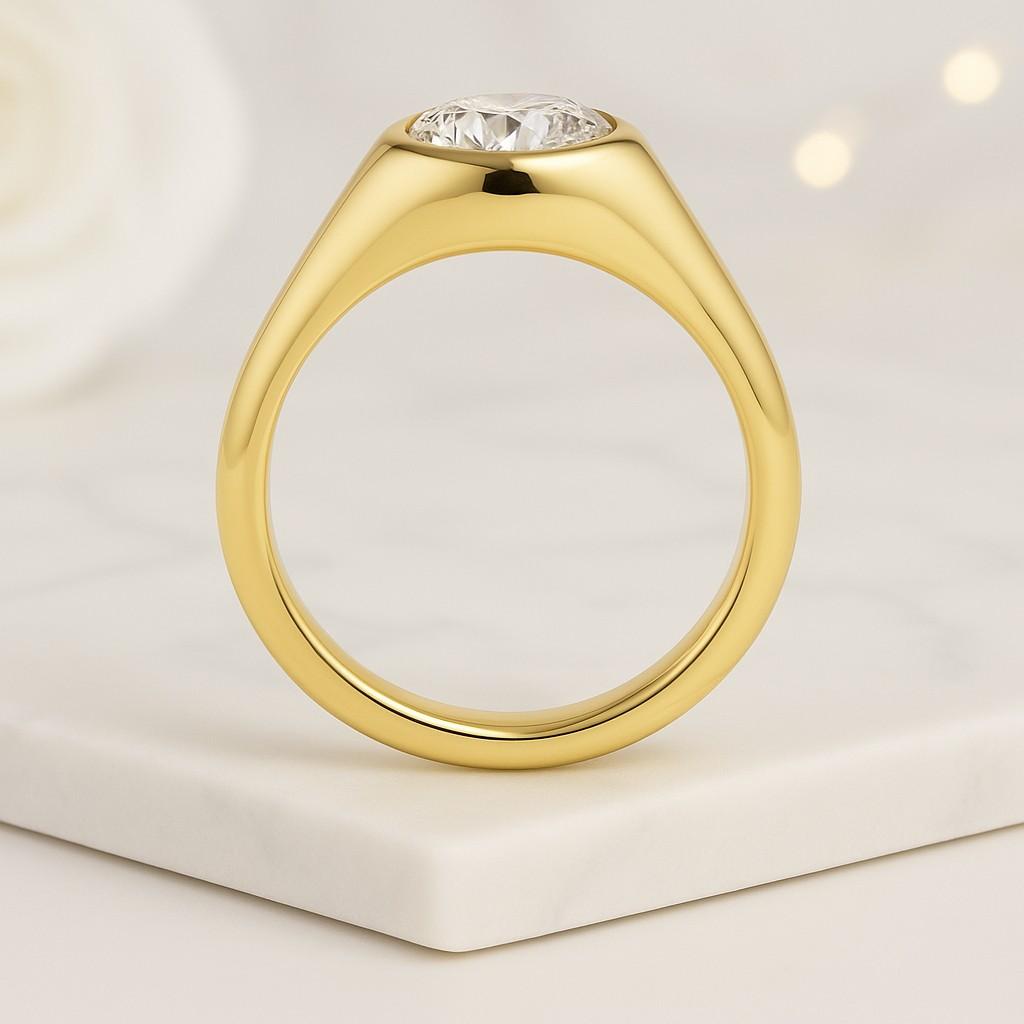 simple ring dainty ring everyday ring polished ring smooth band comfort fit statement ring luxury ring classic ring elegant ring