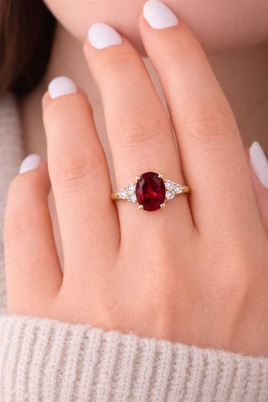 simple ring delicate ring slim ring stackable ring bright gemstone sparkling ring side stone ring claw setting handmade jewelry women jewelry gift ring bridal jewelry fashion ring